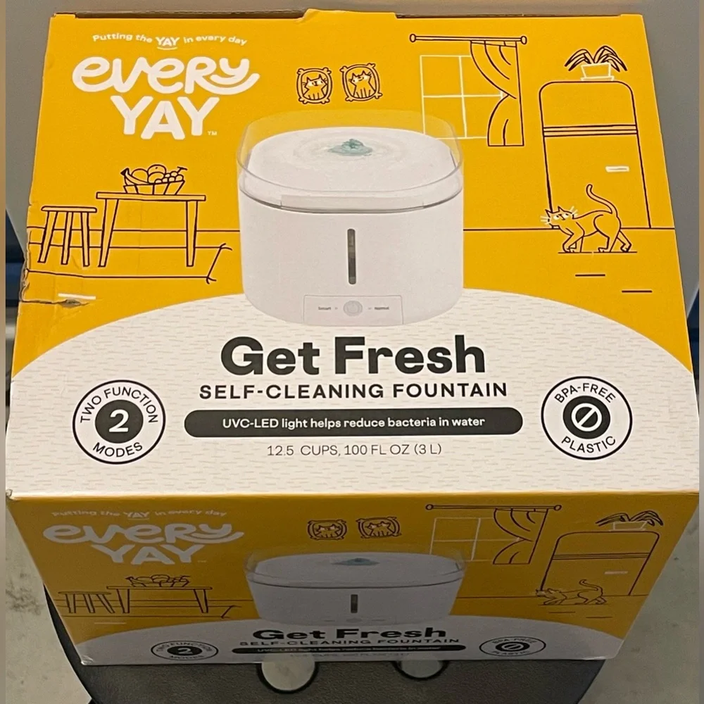EveryYay Self-Cleaning Pet Fountain 100 fl oz